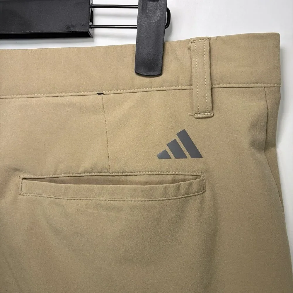 Adidas Golf Shorts Mens 34 (35 Actual) Beige 9” Inseam Performance Modern Logo